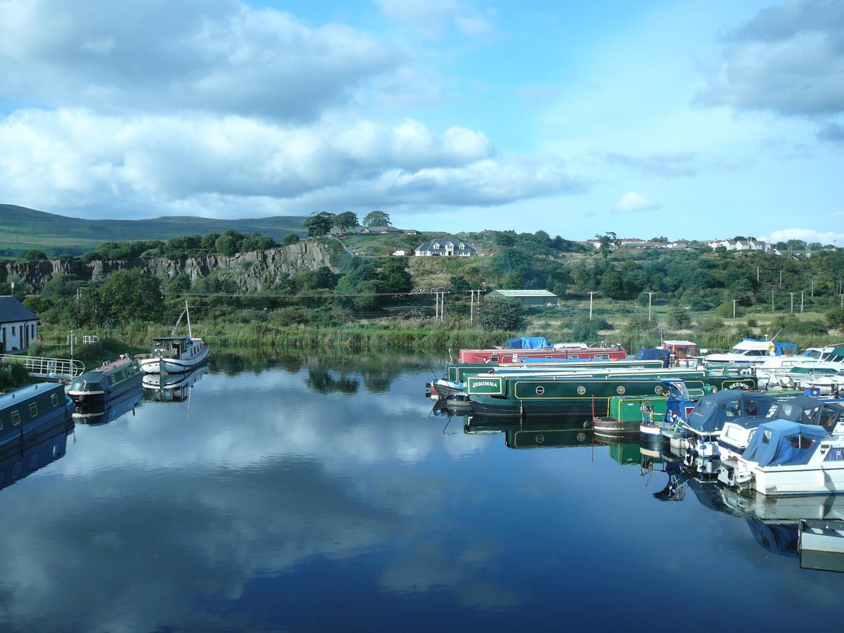 Hotel The Boat House Kilsyth Exterior foto